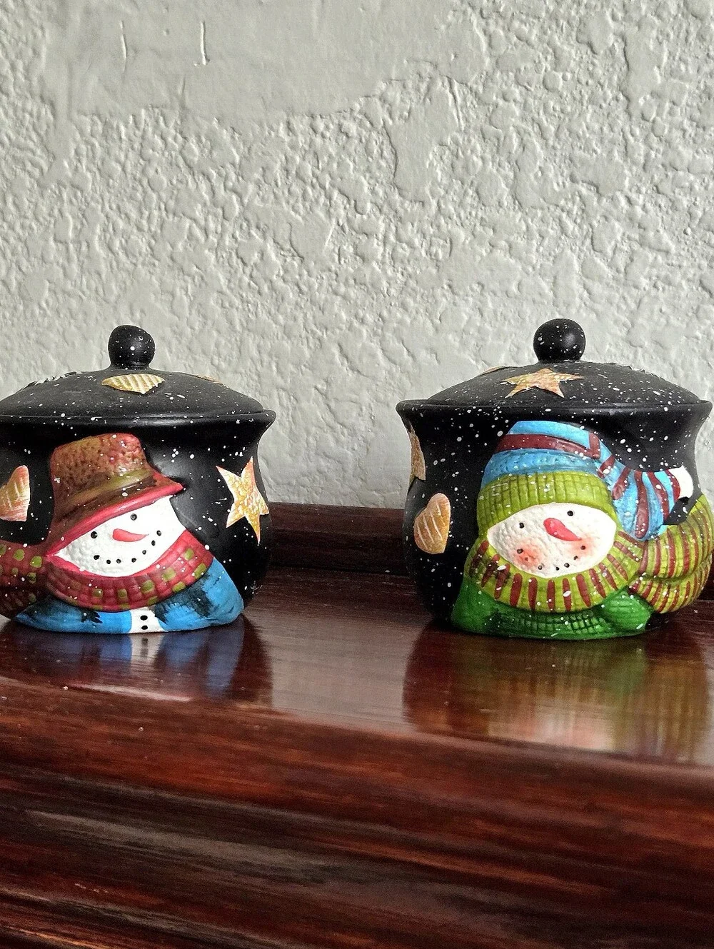 Susan Winget Set 2 Small Snowman Candle Crocks, New In Box Ceramic Holiday Decor